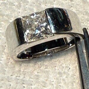 Silver Ring with 1.5 Carat Princess Cut Diamond-like stone 17.5mm dia size 7.5